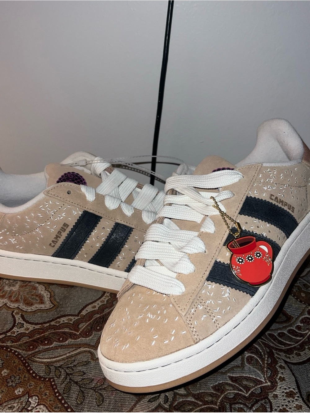 Adidas Campus 00s Pan de muerto size 10.5